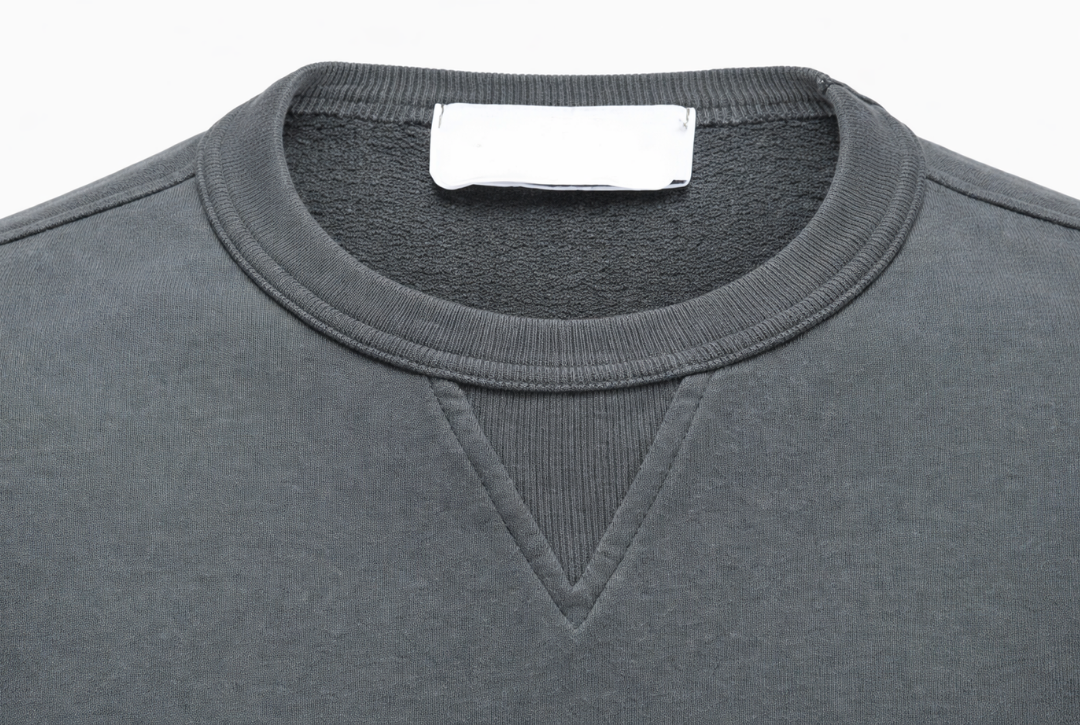 The triangle on sweatshirts: the detail almost no one can explain
